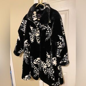 Black Print faux fur swing coat